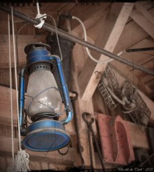 BLOG-DSC_20988-lampe tempête bleue Gardarem FA03C