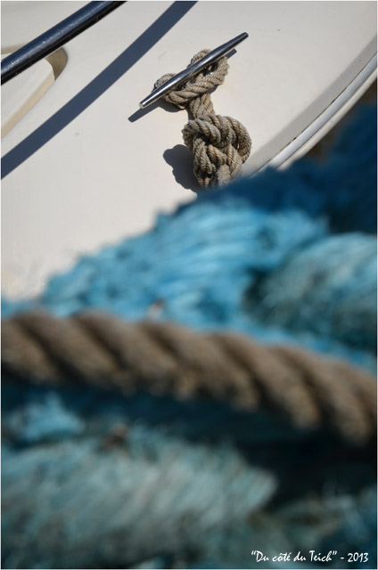 BLOG-DSC_22478-bouts coque blanche et cordage bleu