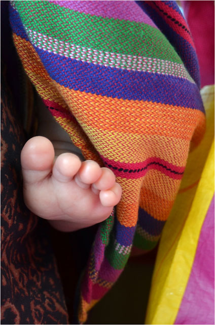 BLOG-DSC_23132-orteils bébé en sac 1