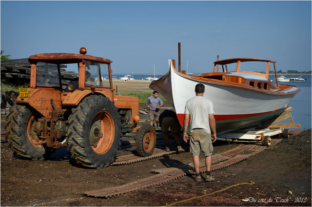 BLOG-DSC_23614-préparatifs mise à l'eau pinasse la Vamp chantier Bossuet