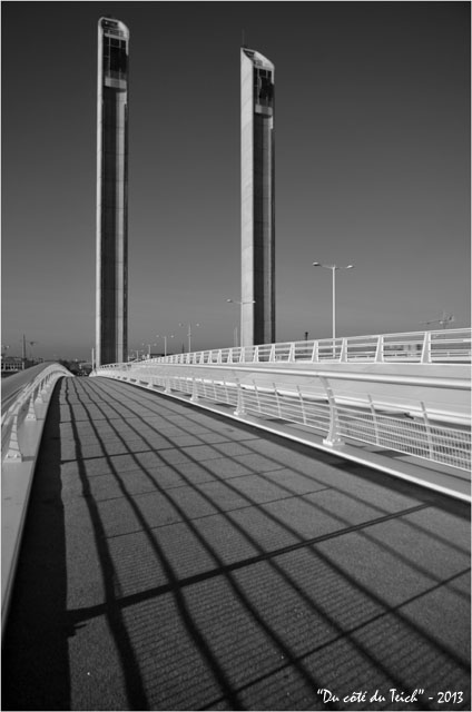 BLOG-DSC_26199-pont Chaban-Delmas Bacalan-Bastide N&B