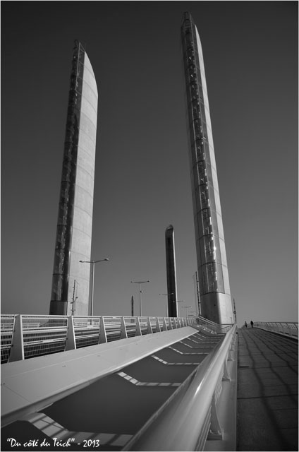 BLOG-DSC_26204-pont Chaban-Delmas Bacalan-Bastide N&B