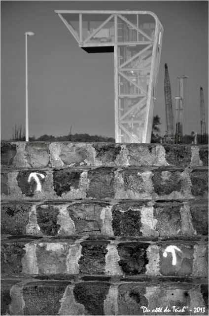 BLOG-DSC_26233-poste contrôle pont Chaban-Delmas Bacalan-Bastide N&B