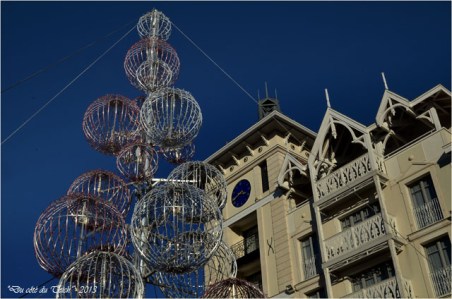 BLOG-DSC_26394-sapin Noël coeur de ville Arcachon