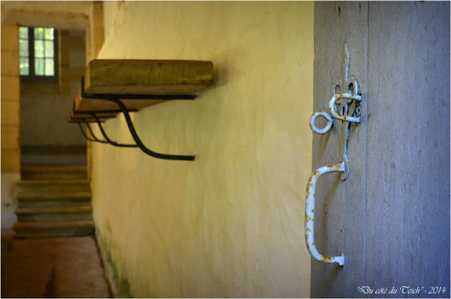 BLOG-DSC_28083-entrée lavoir domaine de Grenade