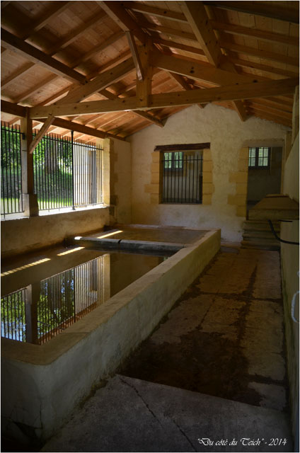 BLOG-DSC_28085-lavoir domaine de Grenade 2