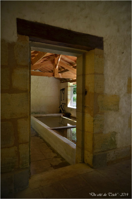 BLOG-DSC_28091-lavoir domaine de Grenade 2