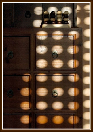 BLOG-DSC_5867-ombre sur commode