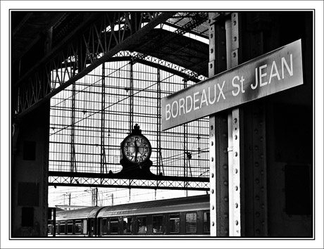 BLOG-Img_1522-pendule Bdx St Jean N&B