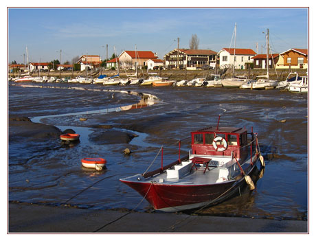BLOG-IMG_7430-plate rouge et port de la Teste