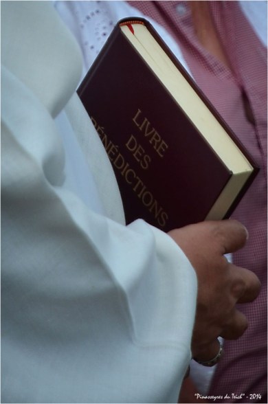 BLOG ASSO-DSC_29152-mise à l'eau et bénédiction Bleu de Mer chantier Bossuet