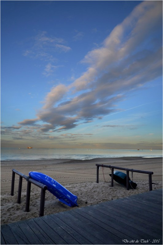 BLOG-DSC_33024-annexes et nuages roses plage Arcachon