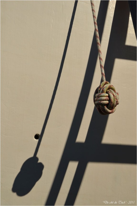 BLOG-DSC_33068-ombres et bouts coque bateau