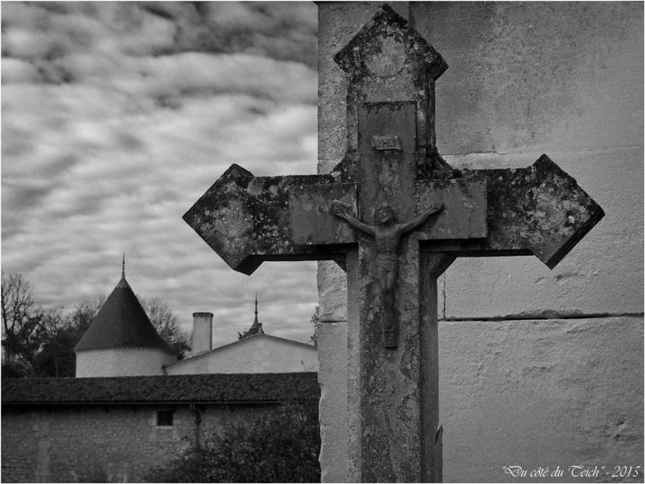 blog-pb062214-cimetière-église-st-seurin-artigues-nb.jpg