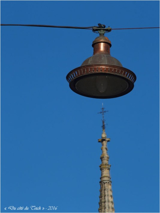 BLOG-P2163817-éclairage et flèche St Michel