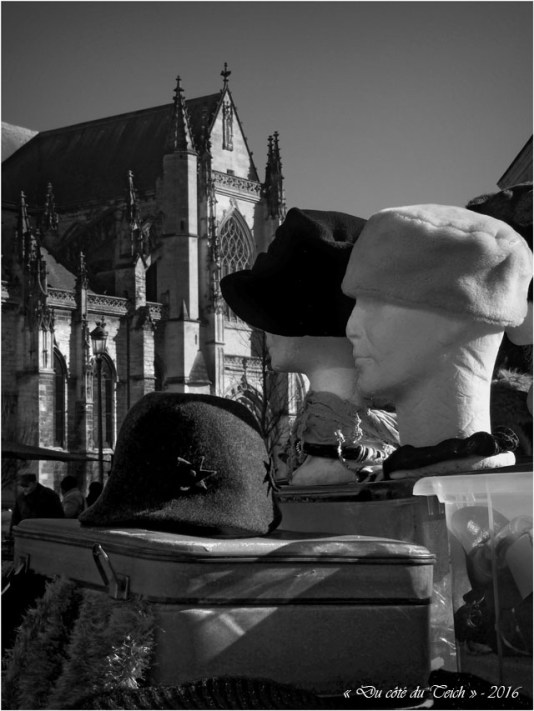 BLOG-P2163844-marché St Michel Bordeaux N&B