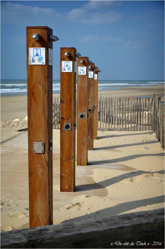 BLOG-DSC_39602-douches plage Lacanau