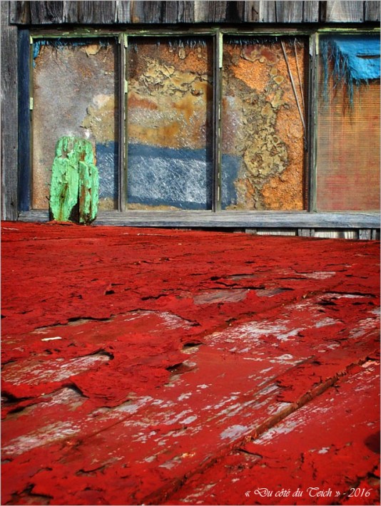 BLOG-P3264132-vieux chaland et cabane Canal