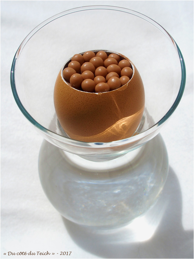 blog-p4148762-oeuf-de-paques-verre-a-bulbe.jpg