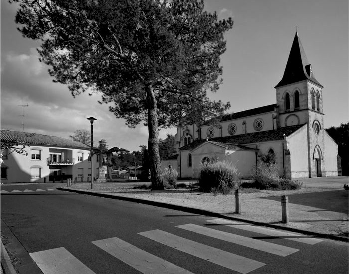 BLOG-DSC_42083-84-église St Martin Mios N&B