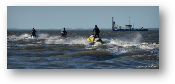 image067-jet skis et drague plage du Teich
