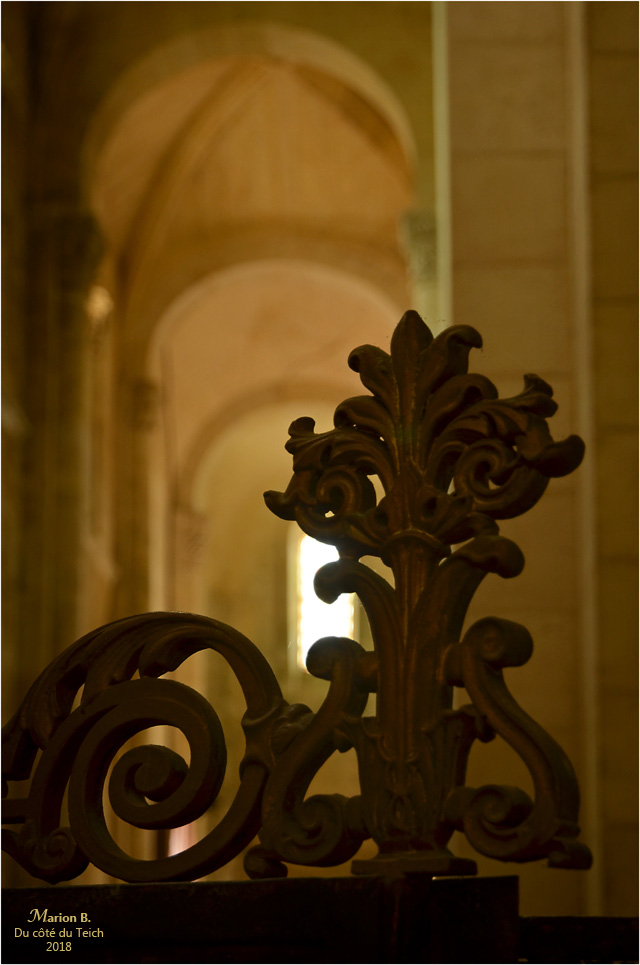 BLOG-DSC_44061-église St Pierre de Vertheuil