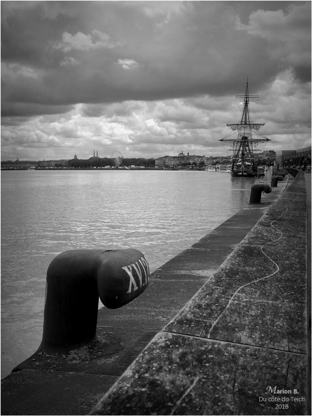 BLOG-P6122169-quais Bordeaux et Hermione Juin 2018 N&B