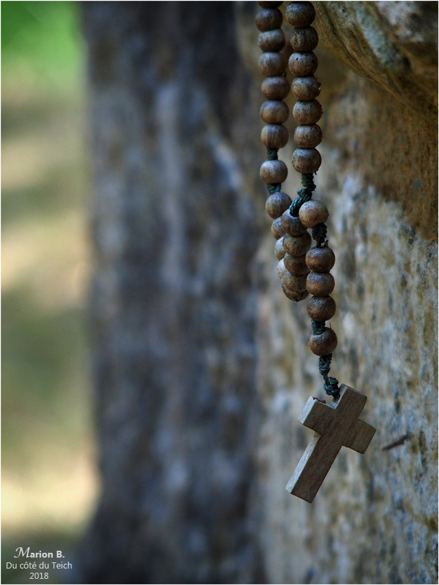 blog-p7192900-chapelet-fontaine.jpg blog-p7192900-chapelet-fontaine.jpg