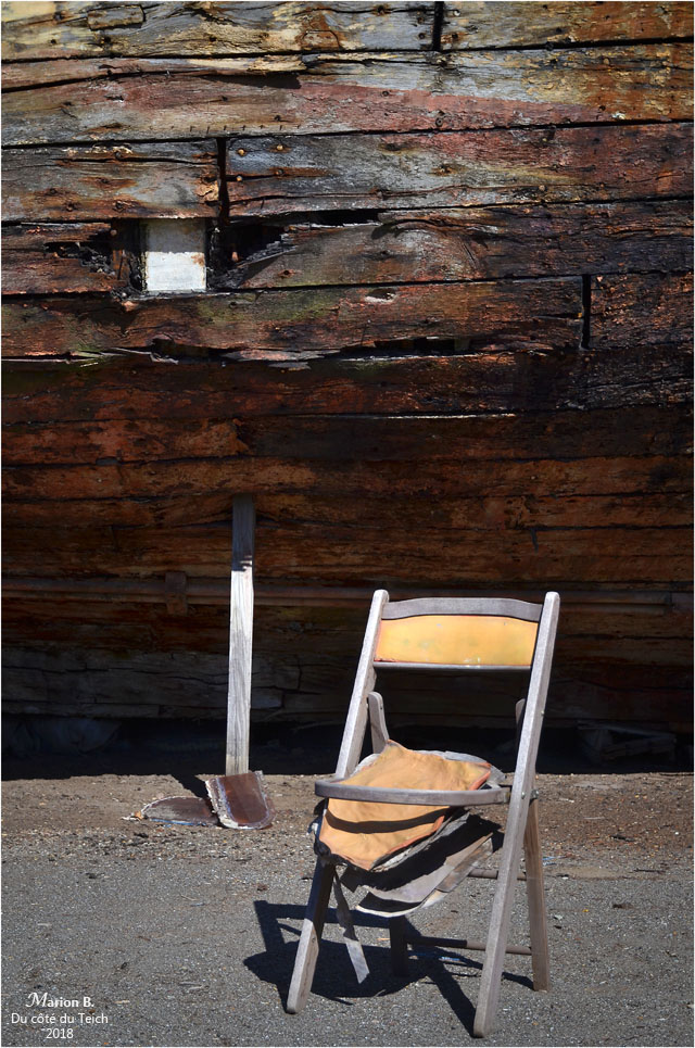 BLOG-DSC_44917-chaise et coque bassin à flot BLOG-DSC_44917-chaise et coque bassin à flot