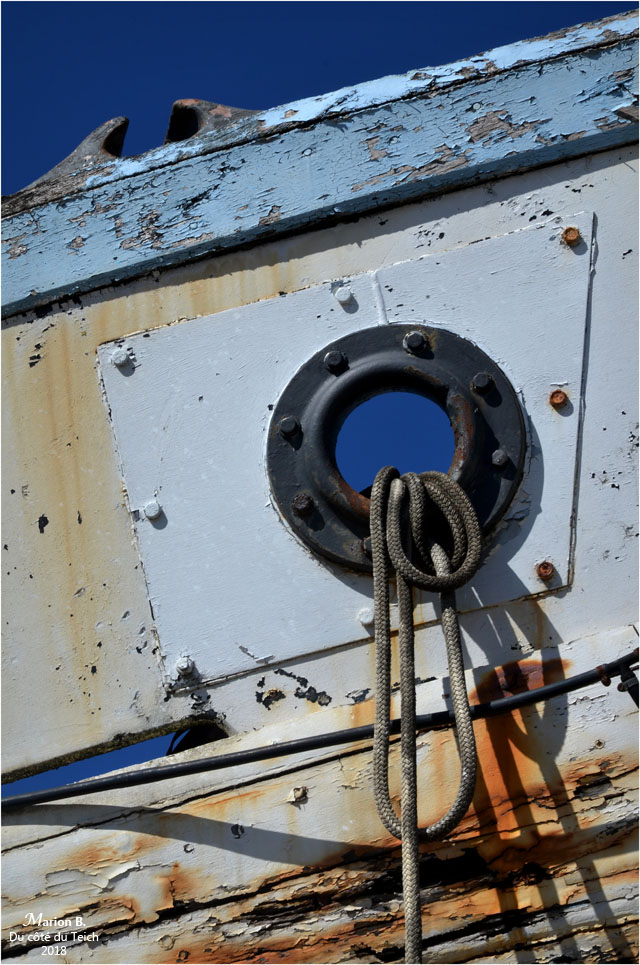 BLOG-DSC_44955-pied'bouée bassins à flot BLOG-DSC_44955-pied'bouée bassins à flot