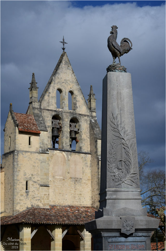 BLOG-DSC_45893-monument aux morts et église St Léger de St Léger de Balson