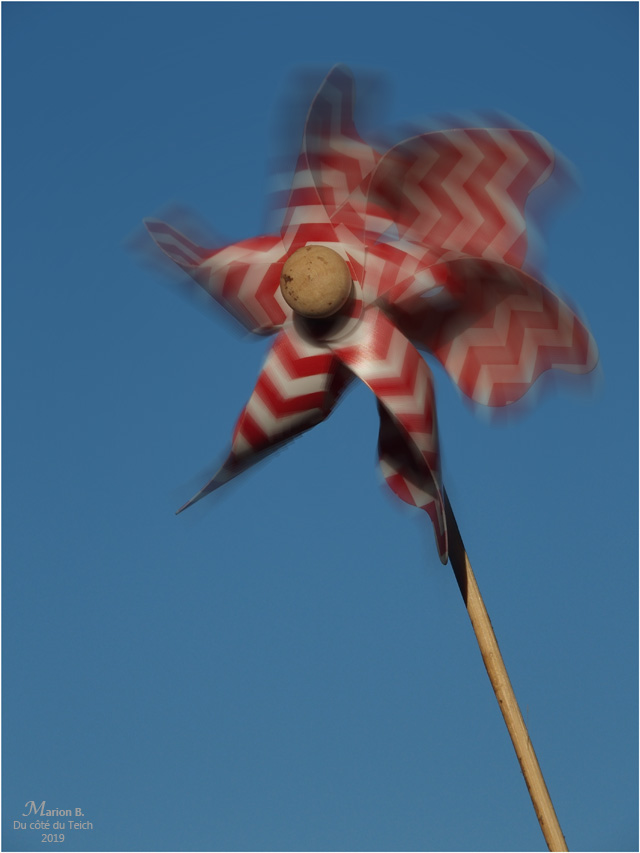 BLOG-P7071767-moulin à vent flou circulaire