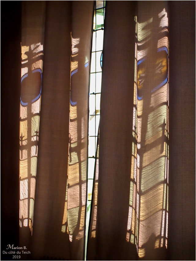BLOG-P9132497-rideau et vitraux